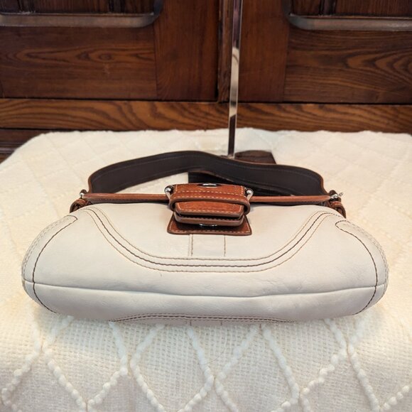 Coach SoHo Hobo 10188 White & Cognac Shoulder Bag BEAUTIFUL CONDITION - Picture 5 of 12